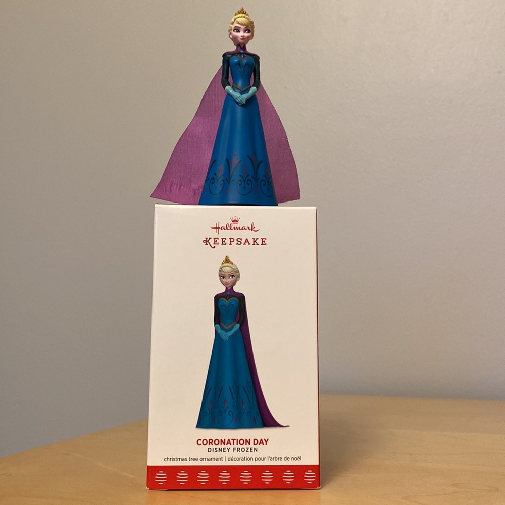 NIB Hallmark Keepsake 2017 Disney Frozen Elsa Coronation Day Christmas Ornament